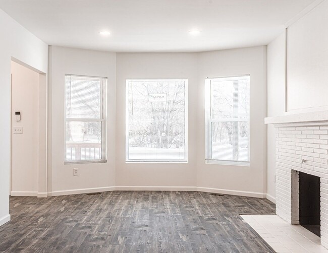 Building Photo - 1516/1518 Lee - FDR