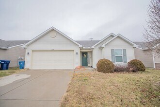 Building Photo - 3174 Fleming Dr