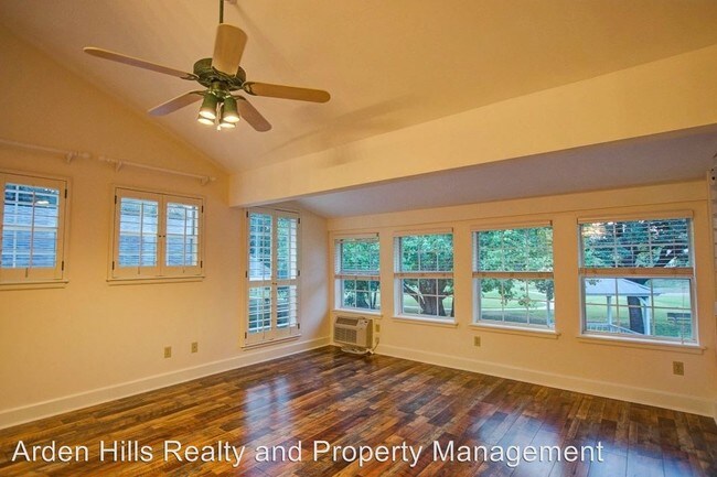 Building Photo - 2 br, 2.5 bath House - 1708 Quinlan Creek