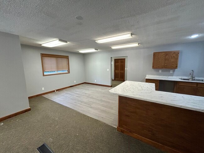 Foto del edificio - 318 1st St SW