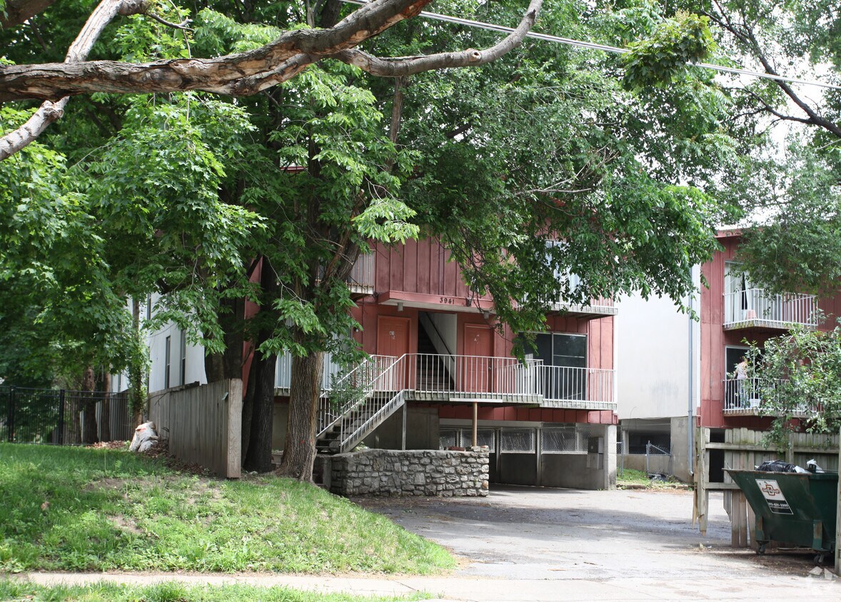 Foto del edificio - 3941-3943 Roanoke Rd