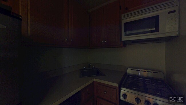 Foto del edificio - 107 W 69th St