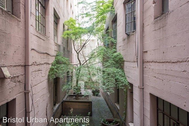 Foto del edificio - 2081 NW Everett St