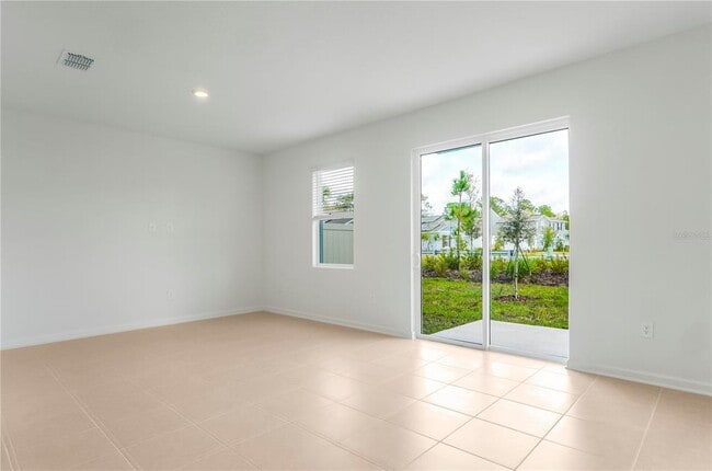 Foto del edificio - 2743 Skyline Lp