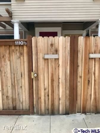 Foto del edificio - 2 br, 1 bath House - 1110 1/2 N Benton Way