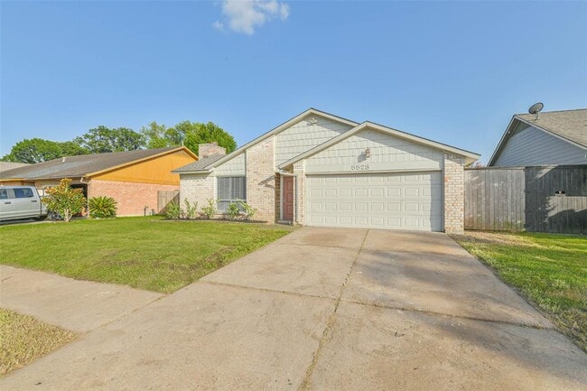 Building Photo - 5523 Bridge Forest Dr