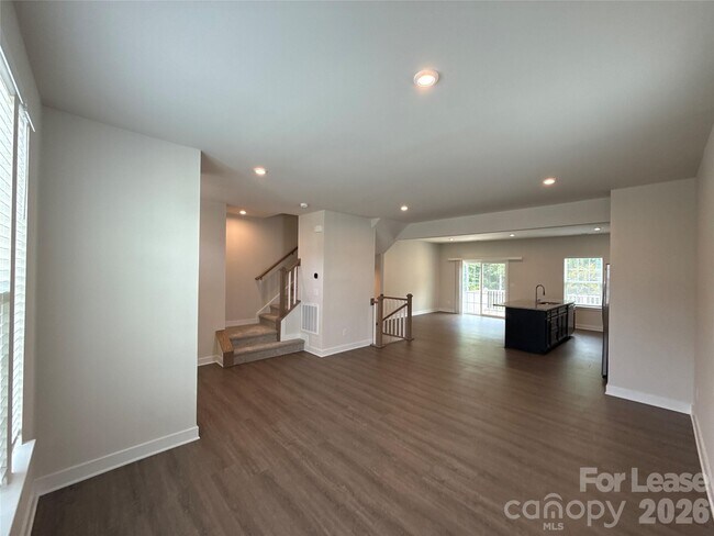 Building Photo - 422 Serenity Cir