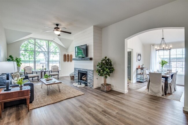 Foto del edificio - 759 Winding Oak Bend