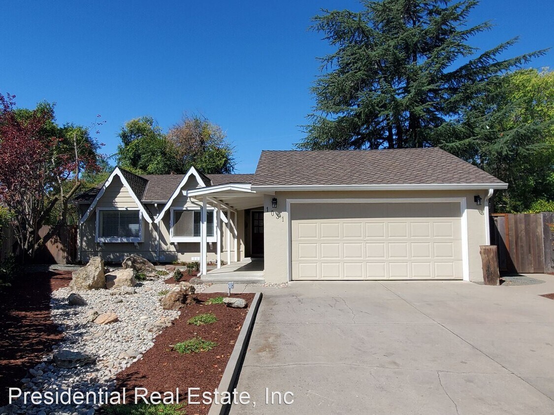 Foto principal - 3 br, 2 bath House - 1031 Patricia Court