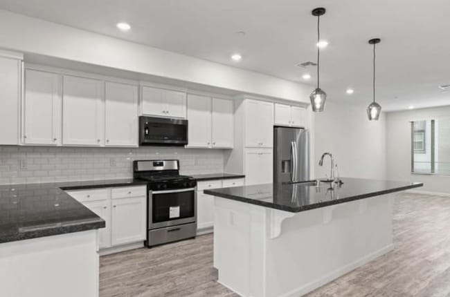Building Photo - 25296 Villager Ln