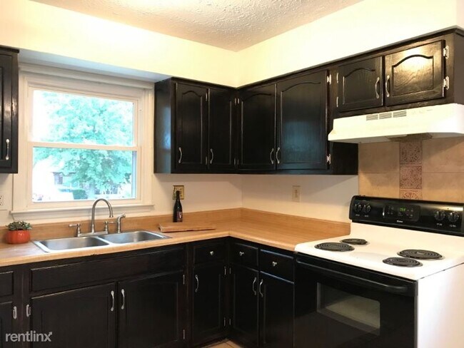 Building Photo - 1309 River Park Cir