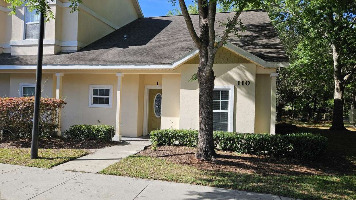 Primary Photo - 110 SW 145th Dr