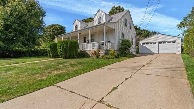 Building Photo - 56 Ruggles Ave