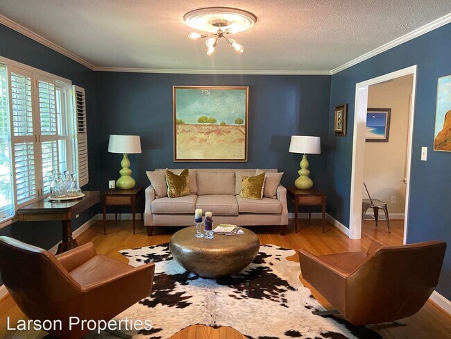 Building Photo - 4 br, 2.5 bath House - 3120 Forestdale Drive