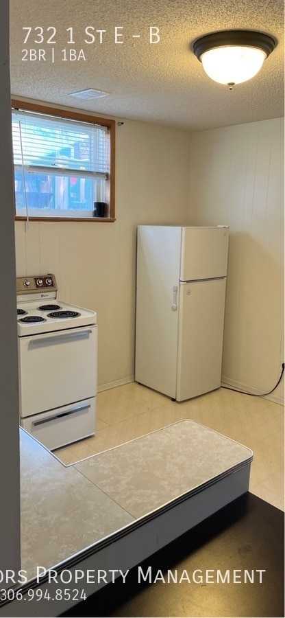 Photo du bâtiment - 732-731 1 St E