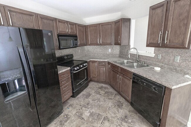 Foto del edificio - 1404 Jean Rae Dr