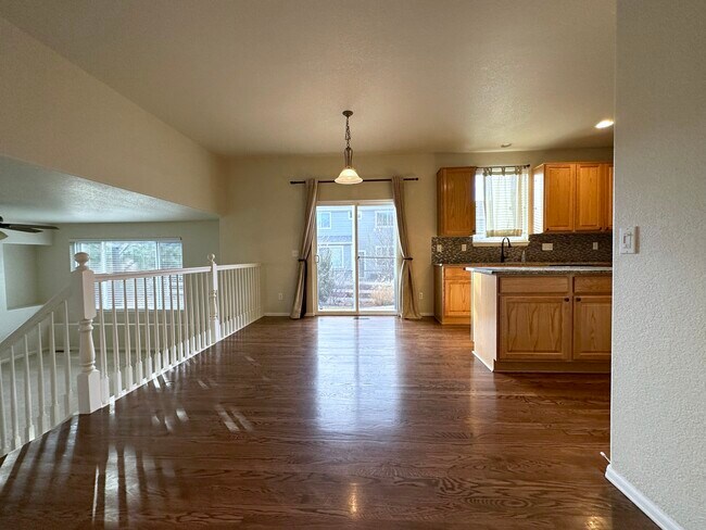 Foto del edificio - 3755 Aspen Hollow Ct