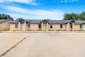 Building Photo - 2714 W Mile 17 1/2 Rd