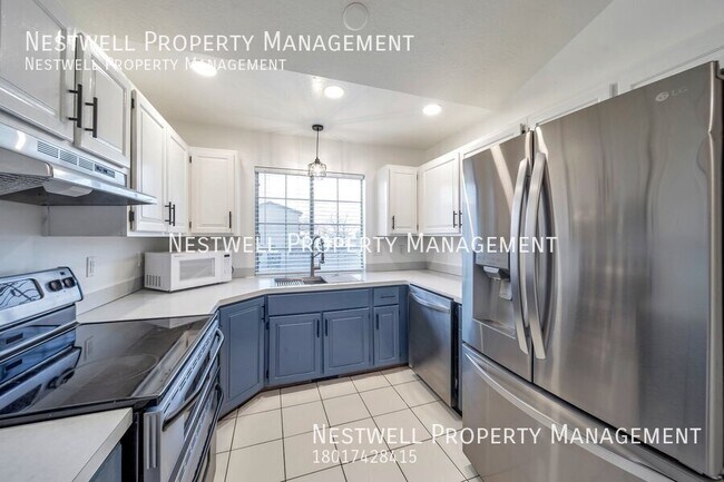 Foto del edificio - Charming 3-bed Bungalow in Layton