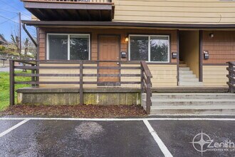 Building Photo - 1222 NW Couch St