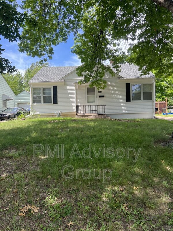 1137 Sw Cambridge Ave, Topeka, Ks 66604 - House Rental In Topeka, Ks 