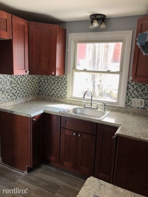 1 br, 1 bath - 266 Highland St Unit 1B - 1 br, 1 bath  - 266 Highland St Unit 1B