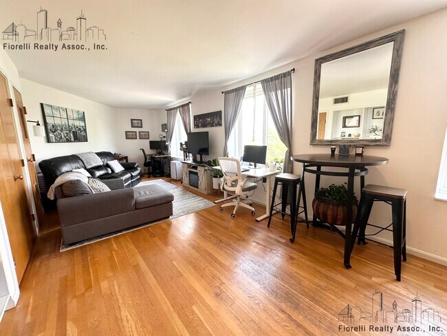 Foto del edificio - 414 Commercial St
