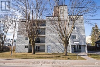 Building Photo - 106-106 Orange St