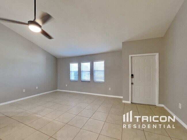 Foto del edificio - 23120 Donalda Avenue Port Charlotte FL