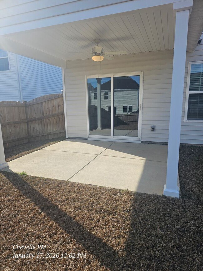 Foto del edificio - Brand New Gorgeous 3 bedroom 2 bath