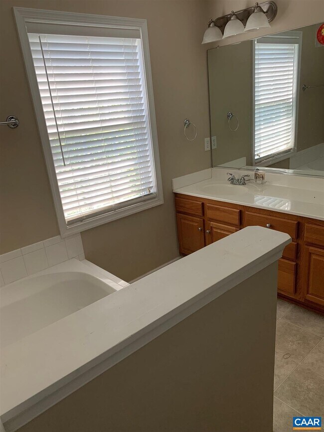 Foto del edificio - 131 BURNETT St