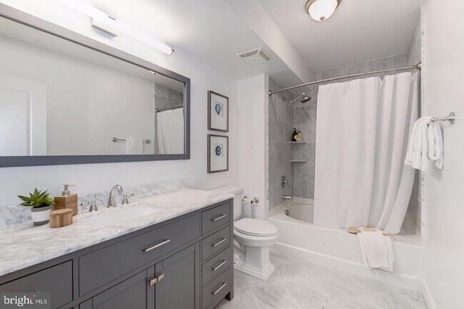 Foto del edificio - 631 D St NW