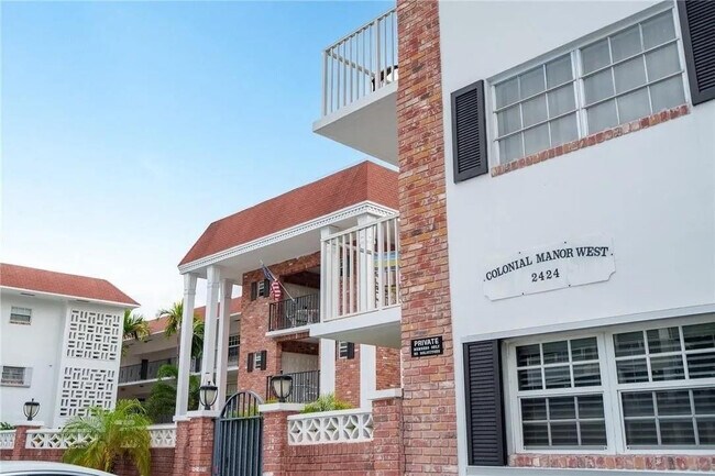 Foto del edificio - 2424 NE 9th St