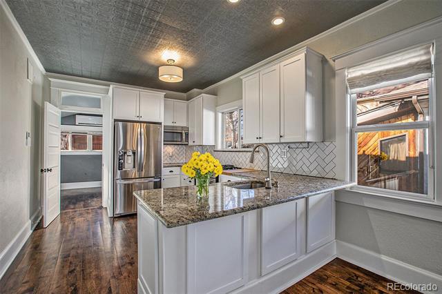 Foto del edificio - 933 S Clarkson St