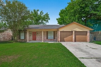 Building Photo - 2007 Whiteback Dr