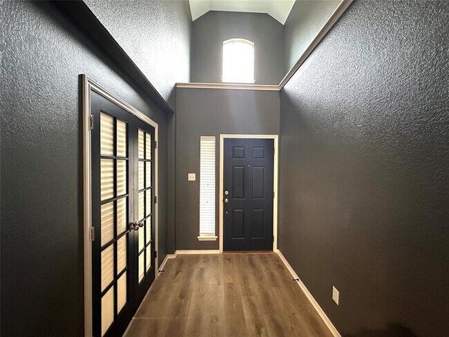 Foto del edificio - 4601 Tiddle Ln