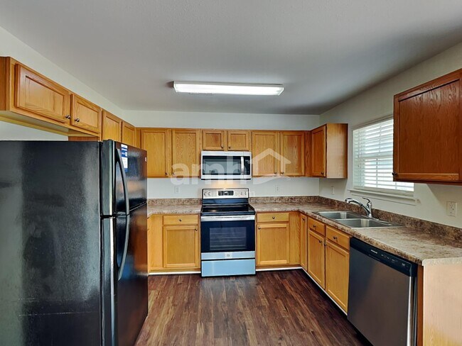 Building Photo - 11526 Tribal Dr