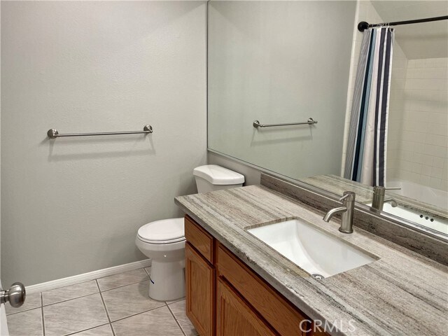 Building Photo - 942 S Glendora Ave