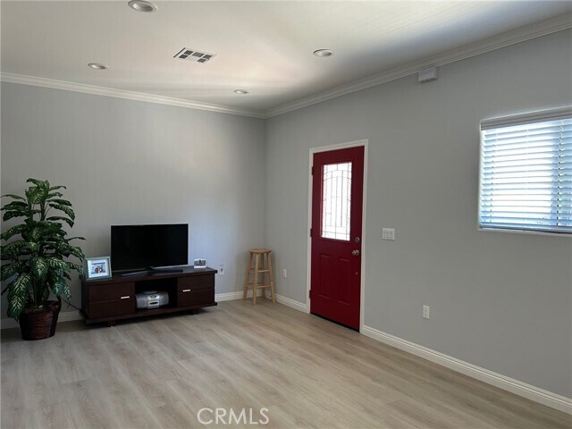 Foto del edificio - 8415 E Hermosa Dr