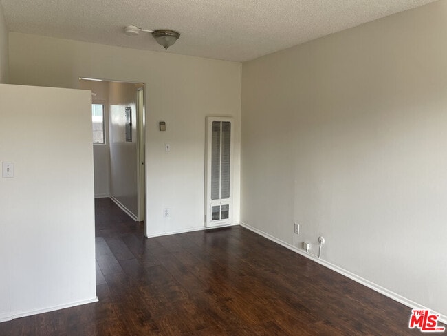 Building Photo - 1150 N Commonwealth Ave