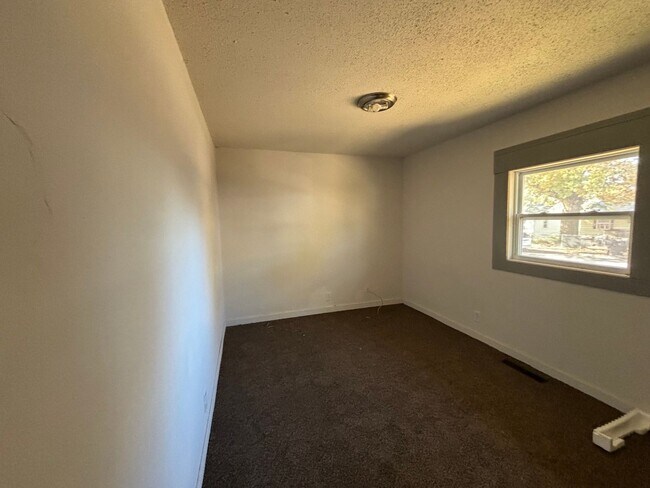Foto del edificio - Charming 3 bed 1 bath house!