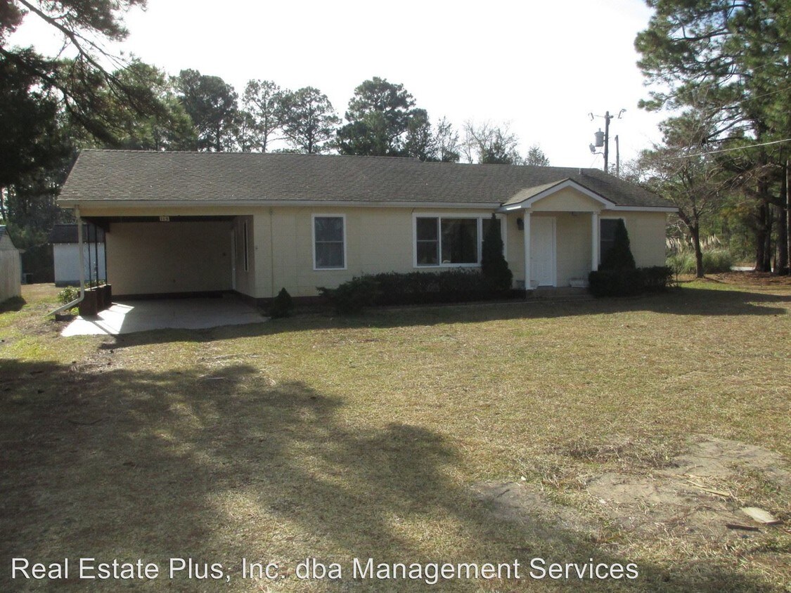 115 Roberts Rd, Newport, NC 28570 House for Rent in Newport, NC