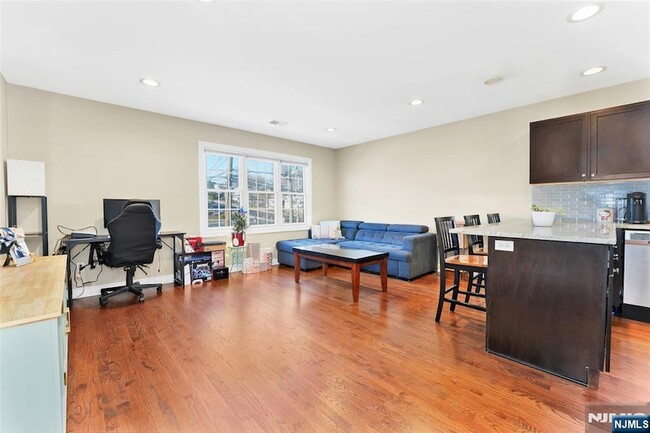 Building Photo - 210 Hackensack St