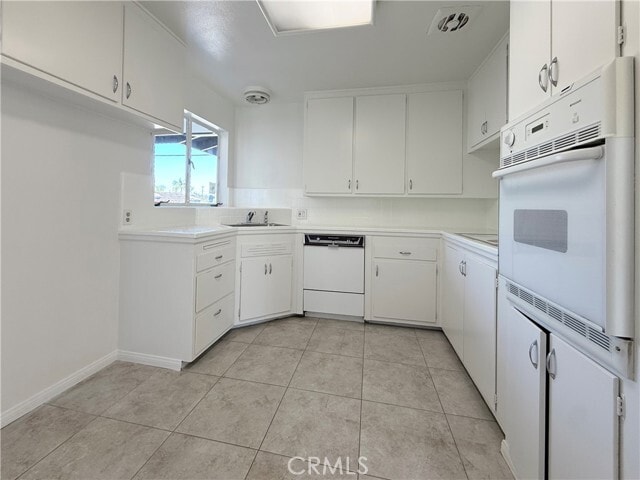 Foto del edificio - 9822 Joyzelle Dr