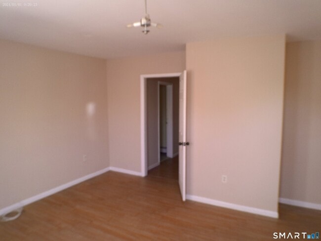 Building Photo - 13 Armstrong Pl