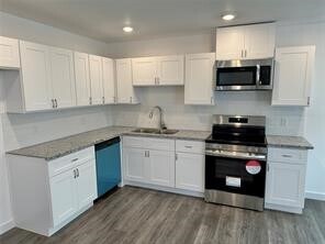 Foto del edificio - 8128 Sterlingshire St