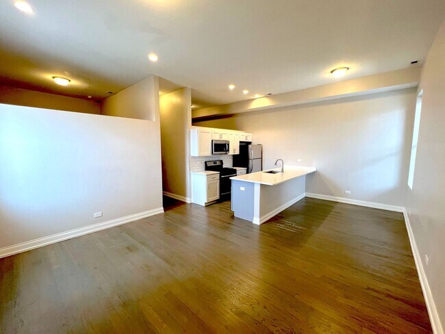 Foto del edificio - 2620 W Cermak Rd