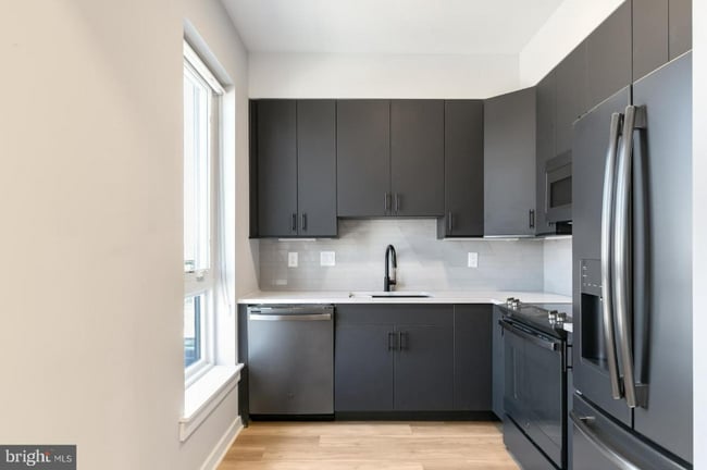 Foto del edificio - 6016 N Warnock St