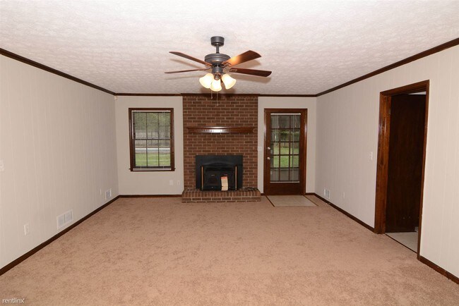 Building Photo - 1122 Peggy McMillan Dr