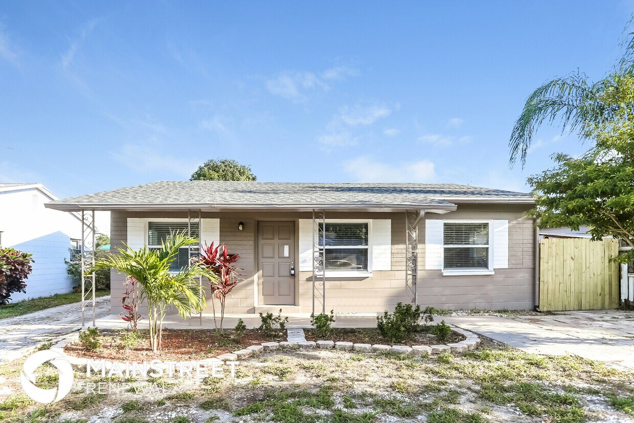 Foto principal - 3032 40th Ave N